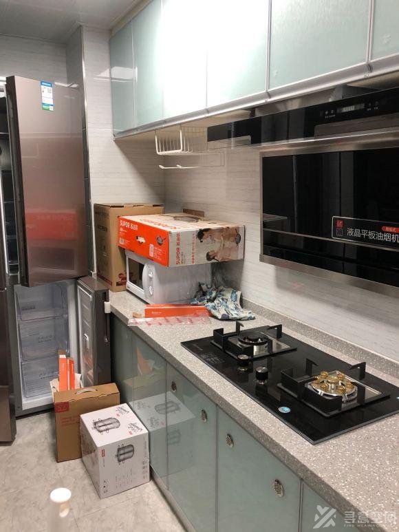 長沙家裝效果圖80個平方小三室 客廳裝風管機