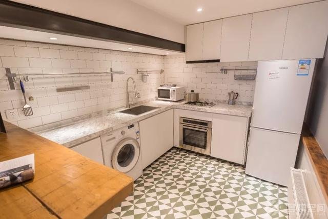 長沙家裝效果圖28平老房 把床抬高 空間擴容一倍